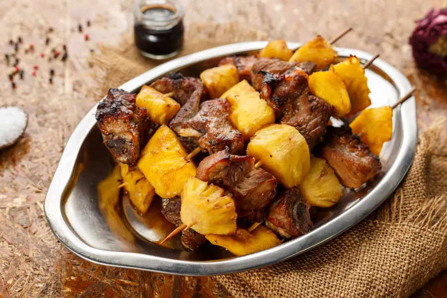 Adobo mit Ananas